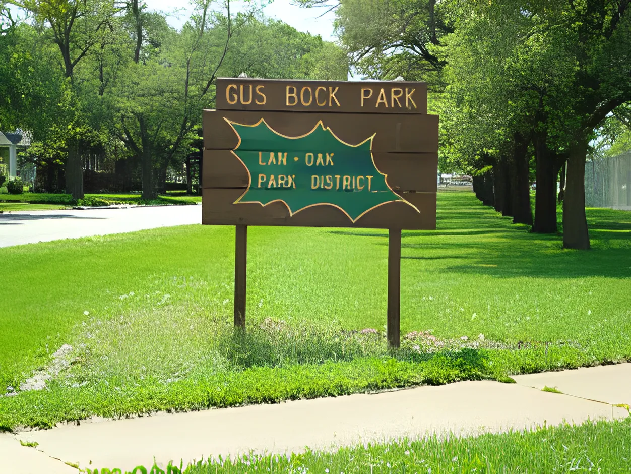 Lan-Oak Park